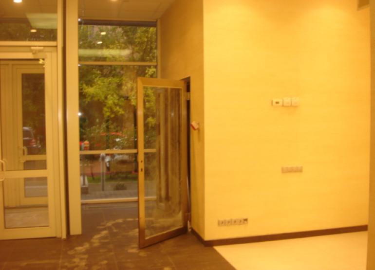 ЭКО: Вид входной группы внутри зданий